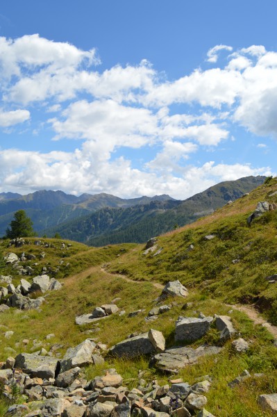 Wanderurlaub bei Meran - Ihr 4 Sterne Wanderhotel in Südtirol - Pfeiss